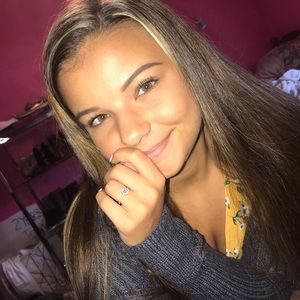 Meet your Posher, Rachele